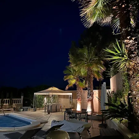 Villa Pinada Del Rio Villa, Alicante *